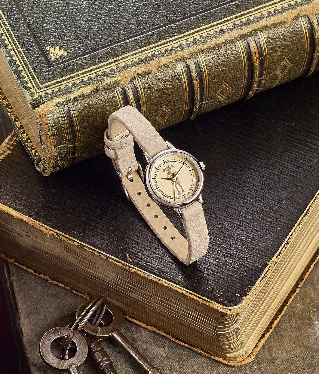 HARRY POTTER DOBBY THE HOUSE-ELF WATCH